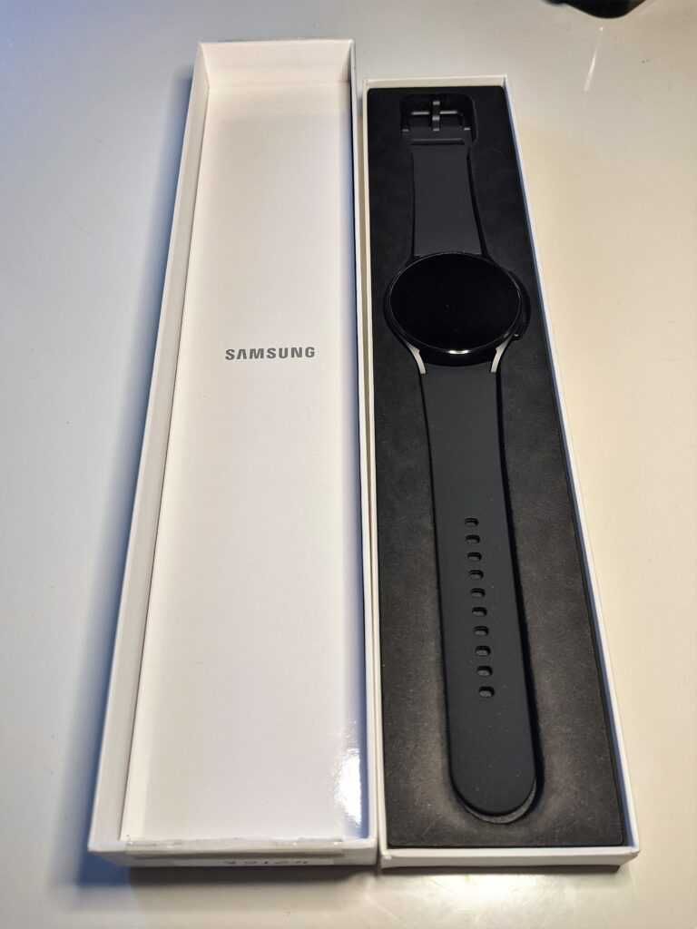 Galaxy Watch 4 44mm Bluetooth SM-R870, Black