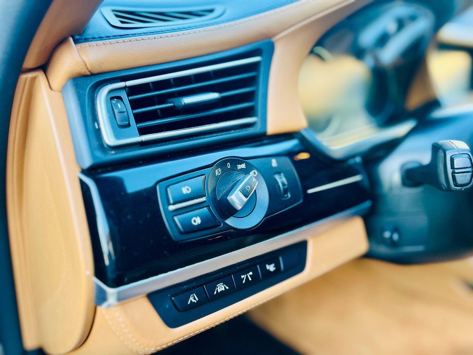 B M W 740d Xdrive (4x4) 313 CP Facelift FULL LASER i N D i V i D U A L