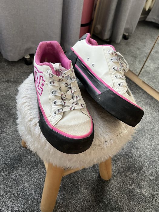 DC маркови дамски маратонки