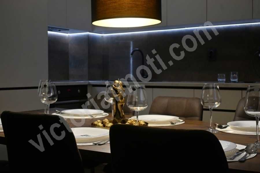 Продава се Тристаен апартамент в Велико Търново, Център - 110 кв.м за 2000 €/кв.м - Снимка #10