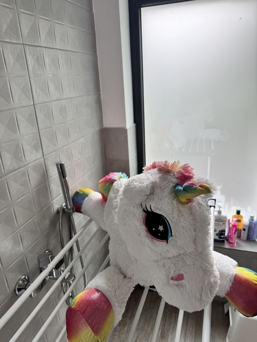 Unicorn plus alb