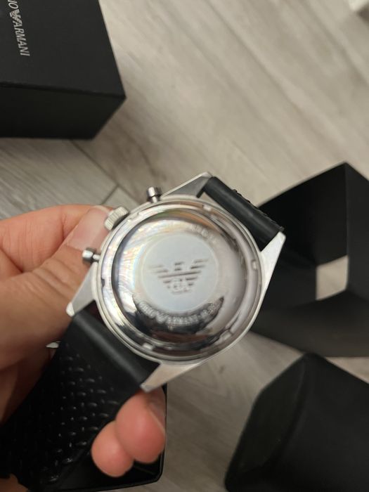 Часовник Emporio Armani