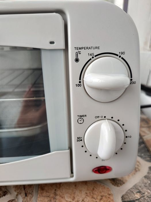 Продавам малка фурна