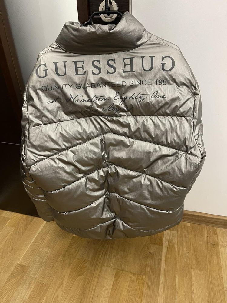 Guess  мъжко зимно яке