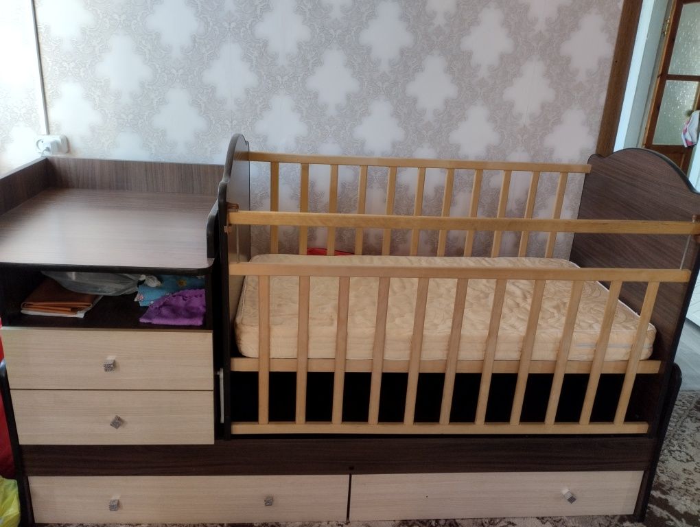 Продам манеж детский