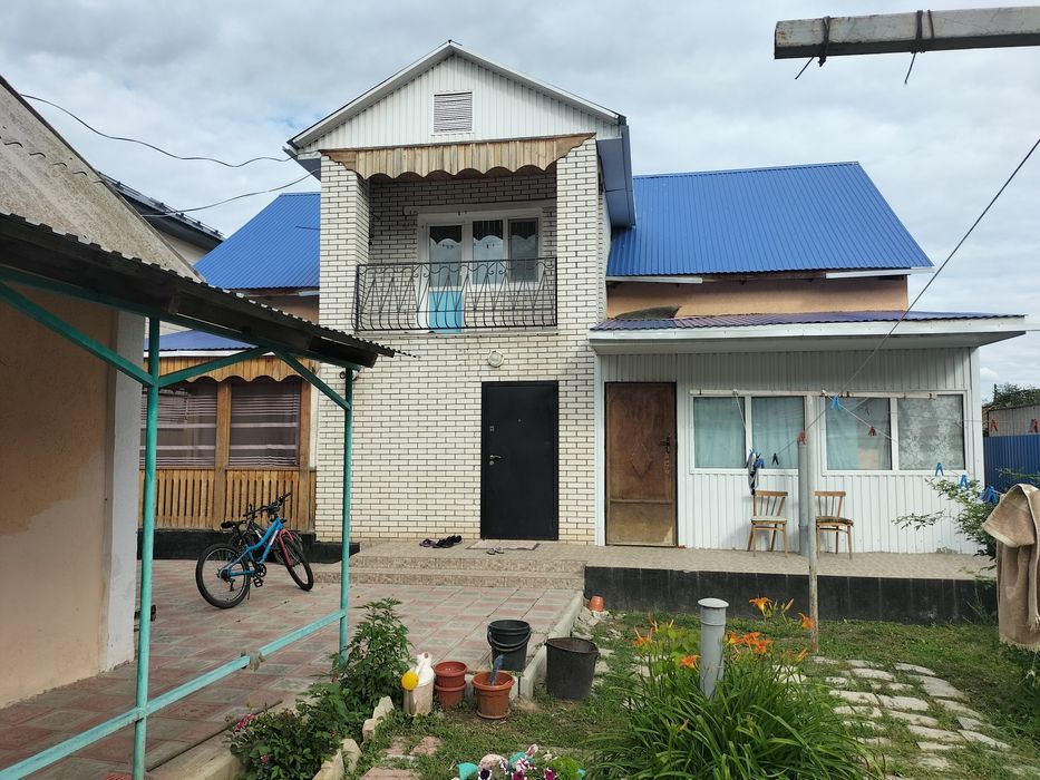 Мансардный дом район 20 школа Саратовский 15