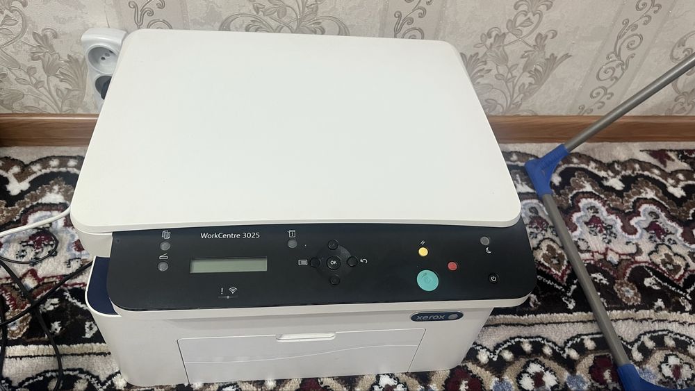 Продам принтер Xerox