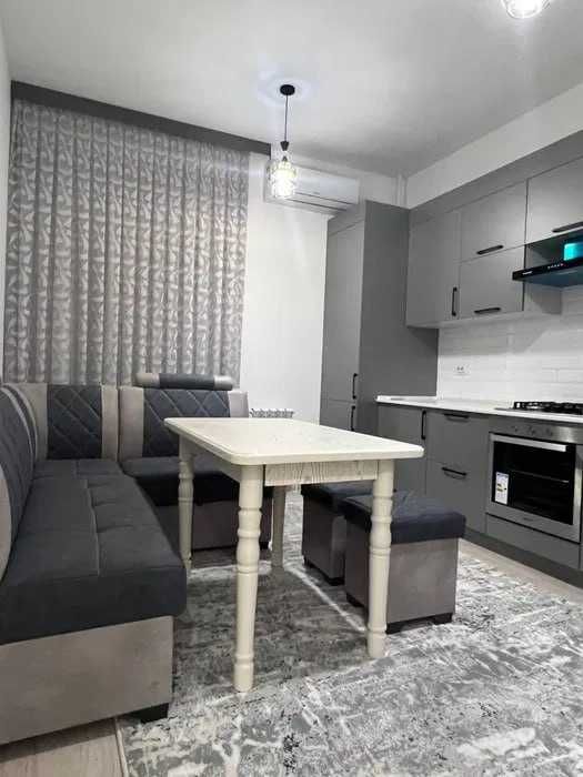 Сдаётся кв. в Мирзо-Улугбекском районе 3/4/9. Адрес: Карасув-6 627*