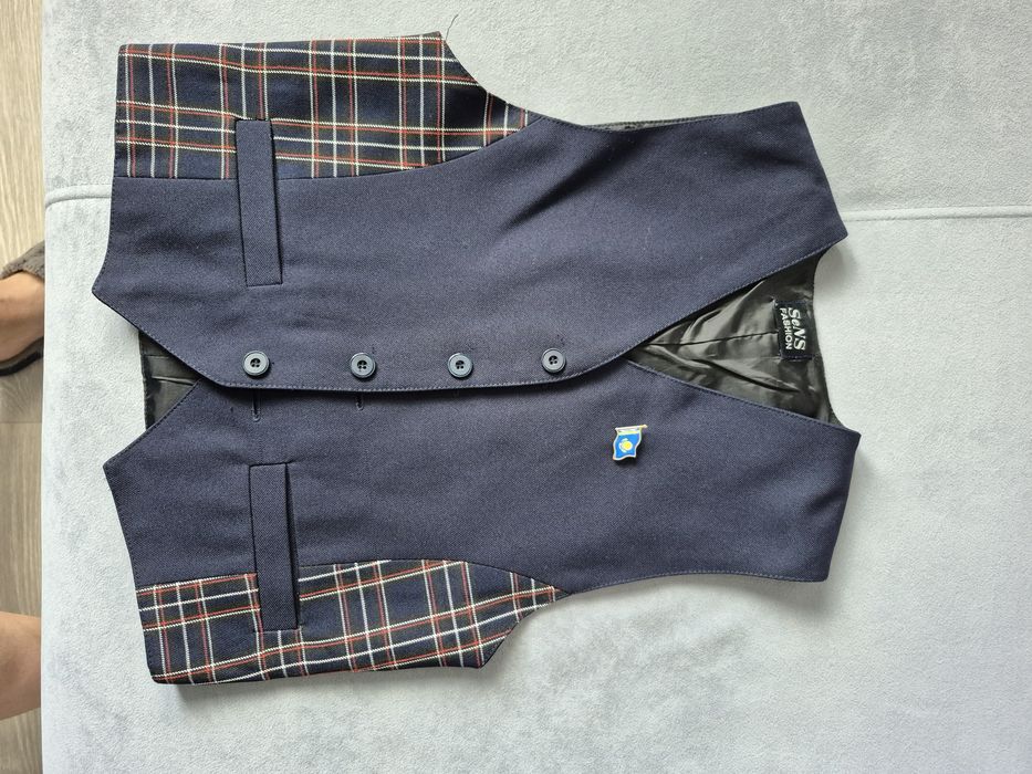 Жилетка школьная форма