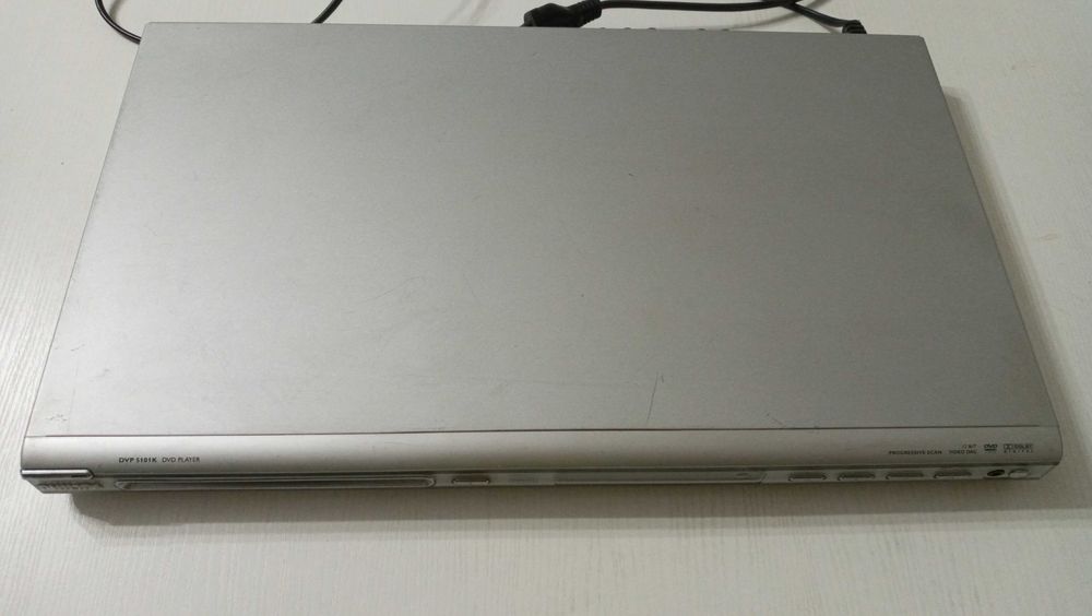 DVD проигрыватель Philips.