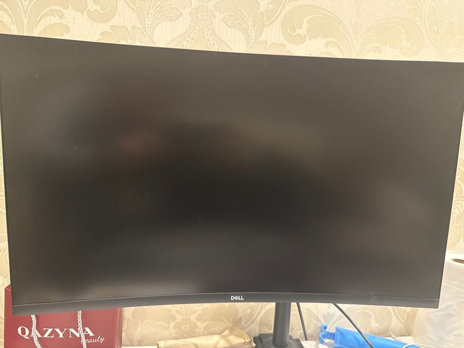 Монитор Dell 32”