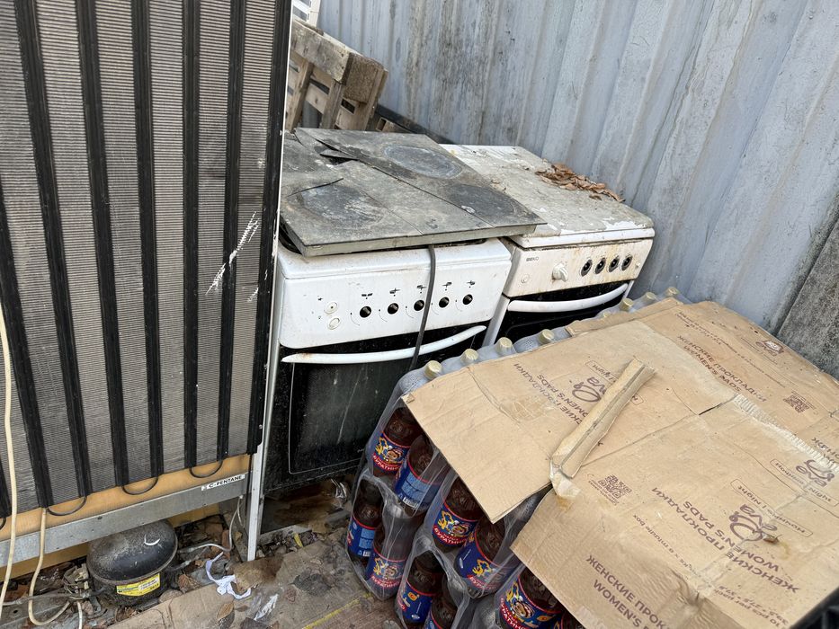 Продаются газовые плиты, рабочие, можно на запчасти