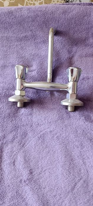 Продаётся кухонный смеситель