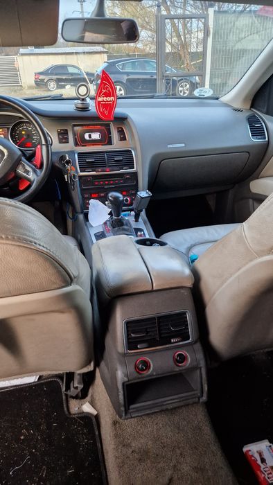 Vand q7 2006 v6 sau schimb