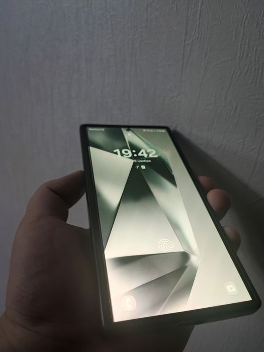 Samsung S24 Ultra продам