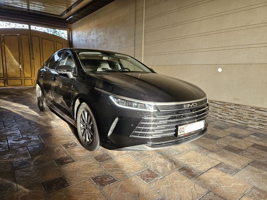 Sro'chna prodayotsya BYD chazor 2024yil probeg 15.000km salo'n 1 qo'l.