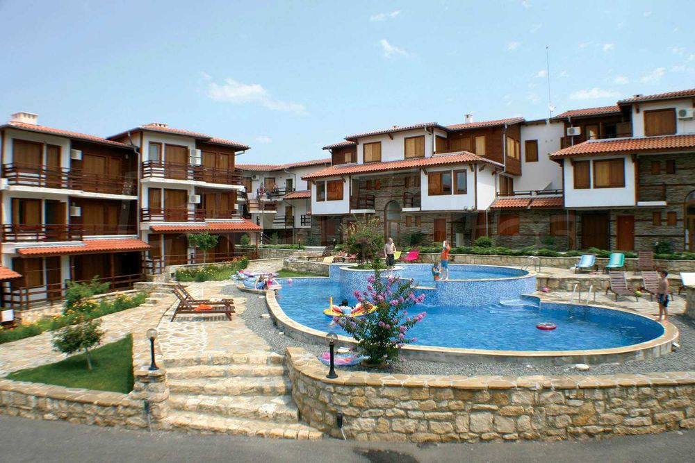 Продава се Тристаен апартамент в к.к. Слънчев бряг - 71 кв.м за 958 €/кв.м - Снимка #3