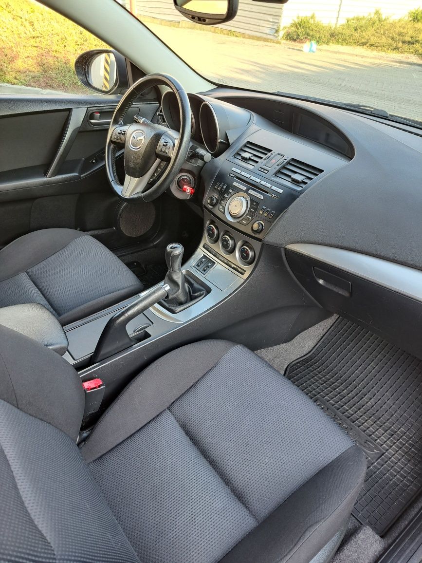 Vând Mazda 31.6 tdi euro 5
