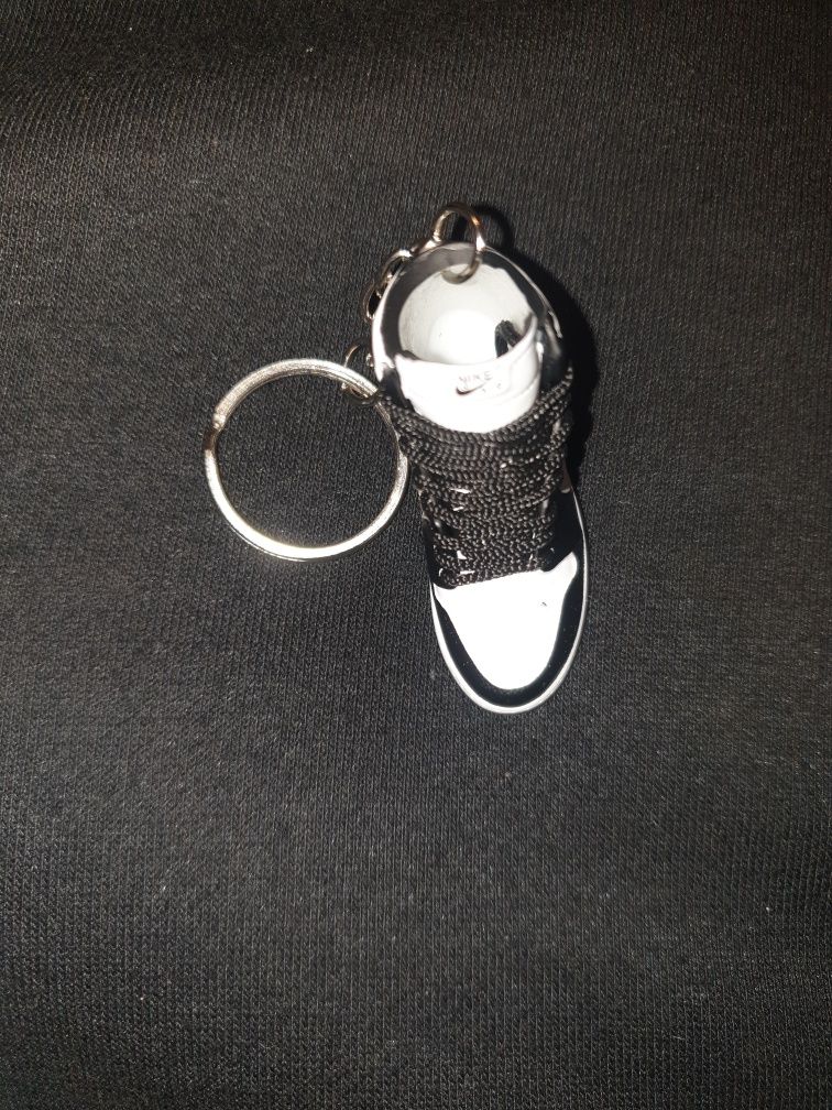 Breloc adidas nike air Jordan 1 Black and white