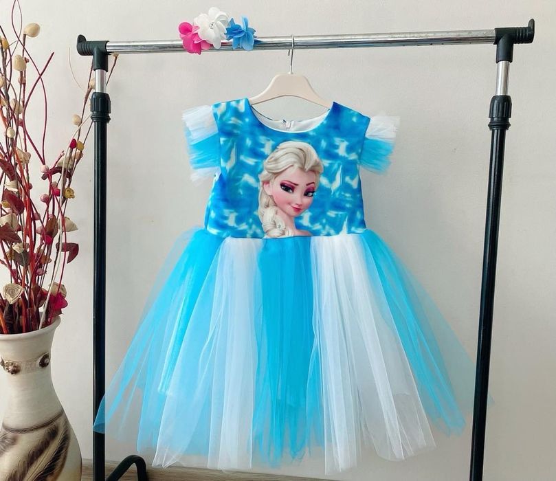 Детска рокл Замръзналото кталство