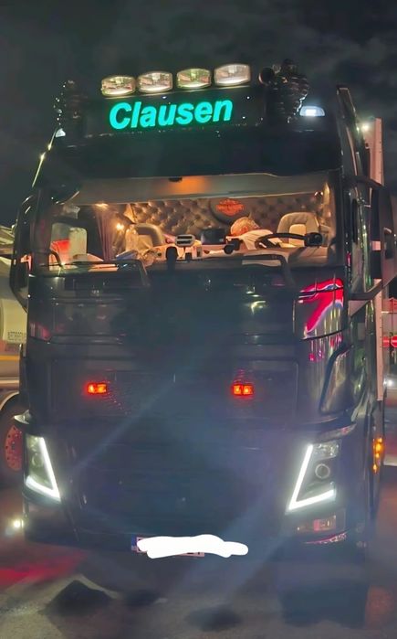 Cap tractor +remorca