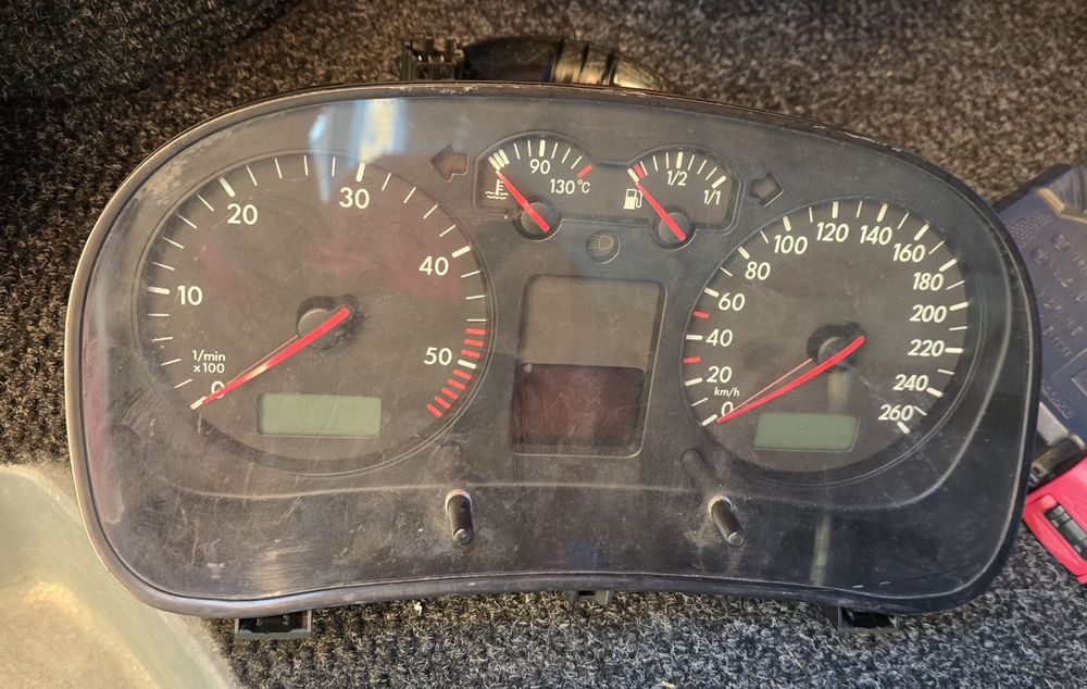 Panou instrumente bord Volkswagen Golf/Bora