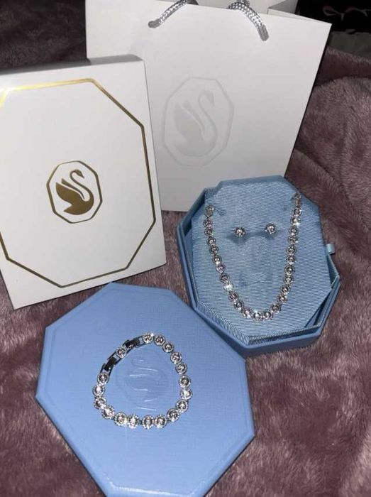 Set Swarovski Angelic Argintiu - Colier/Bratara/Cercei