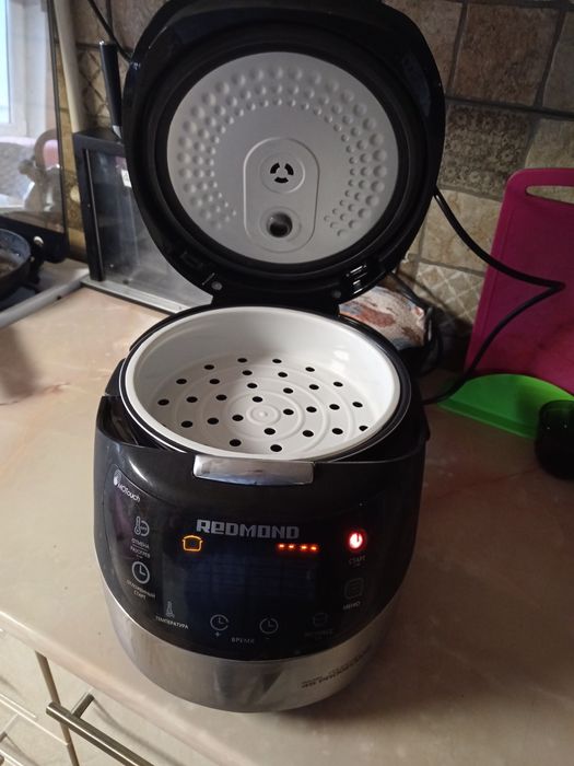 Мультиварка Regmond