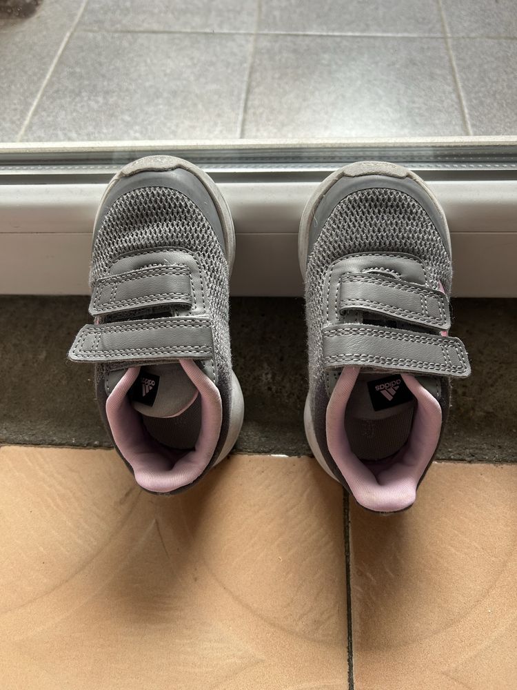 Детски маратонки Adidas/ 22 номер