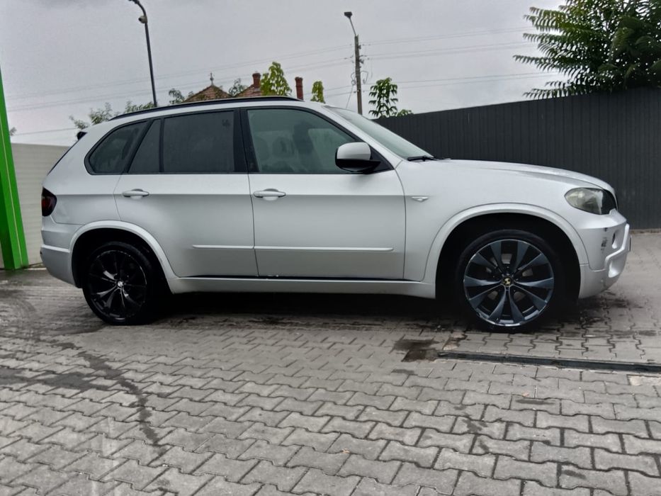 Vând Bmw X5 2010