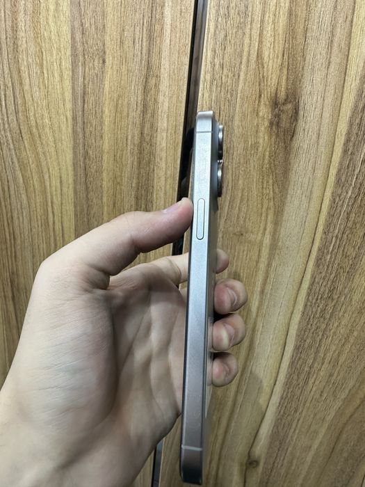 iphone 15 pro max natural 256 gb 88% korobka bor