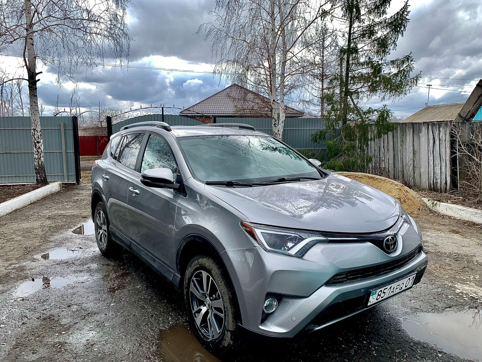 Продам Toyota RAV4