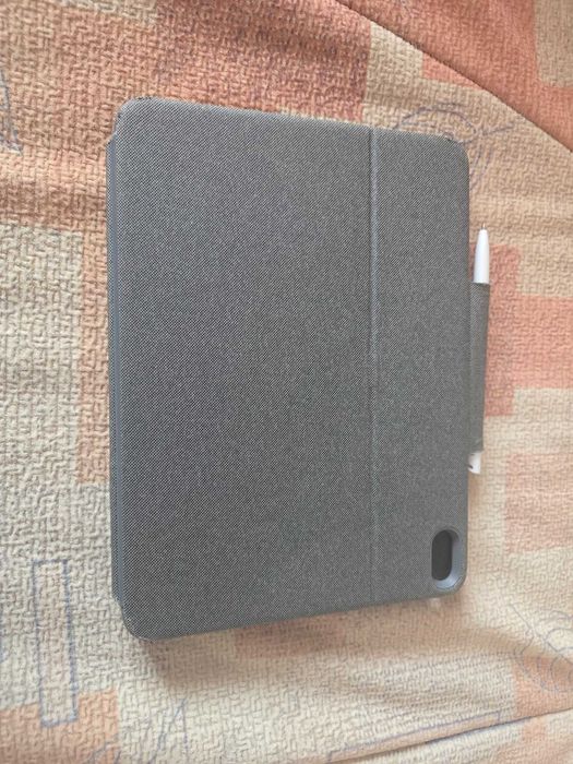 Husa Logitech FolioTouch - iPad Air Pro (4th & 5th gen) 11"