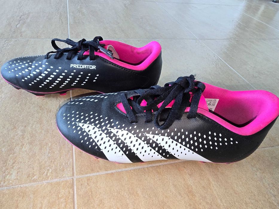 Adidas Predator бутонки футбол, 35 н.