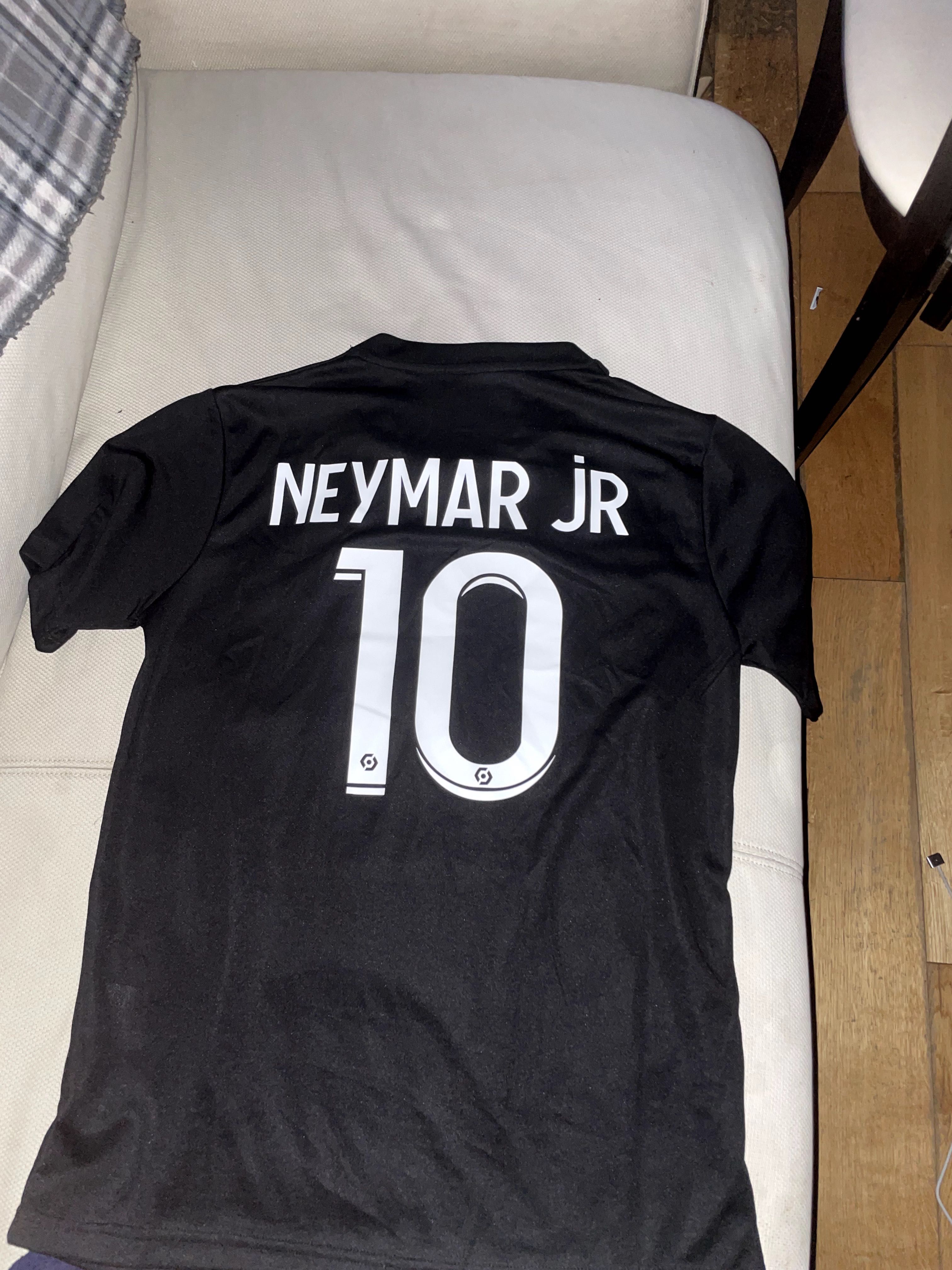 Balmain Psg Neymar Jr 10 тениска размер S чисто нова