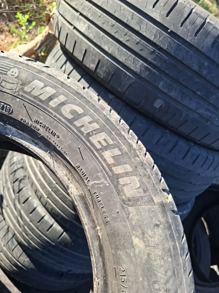 Vand 1 sau 2 sau 4 anvelope 215 60 16 michelin vara bune
