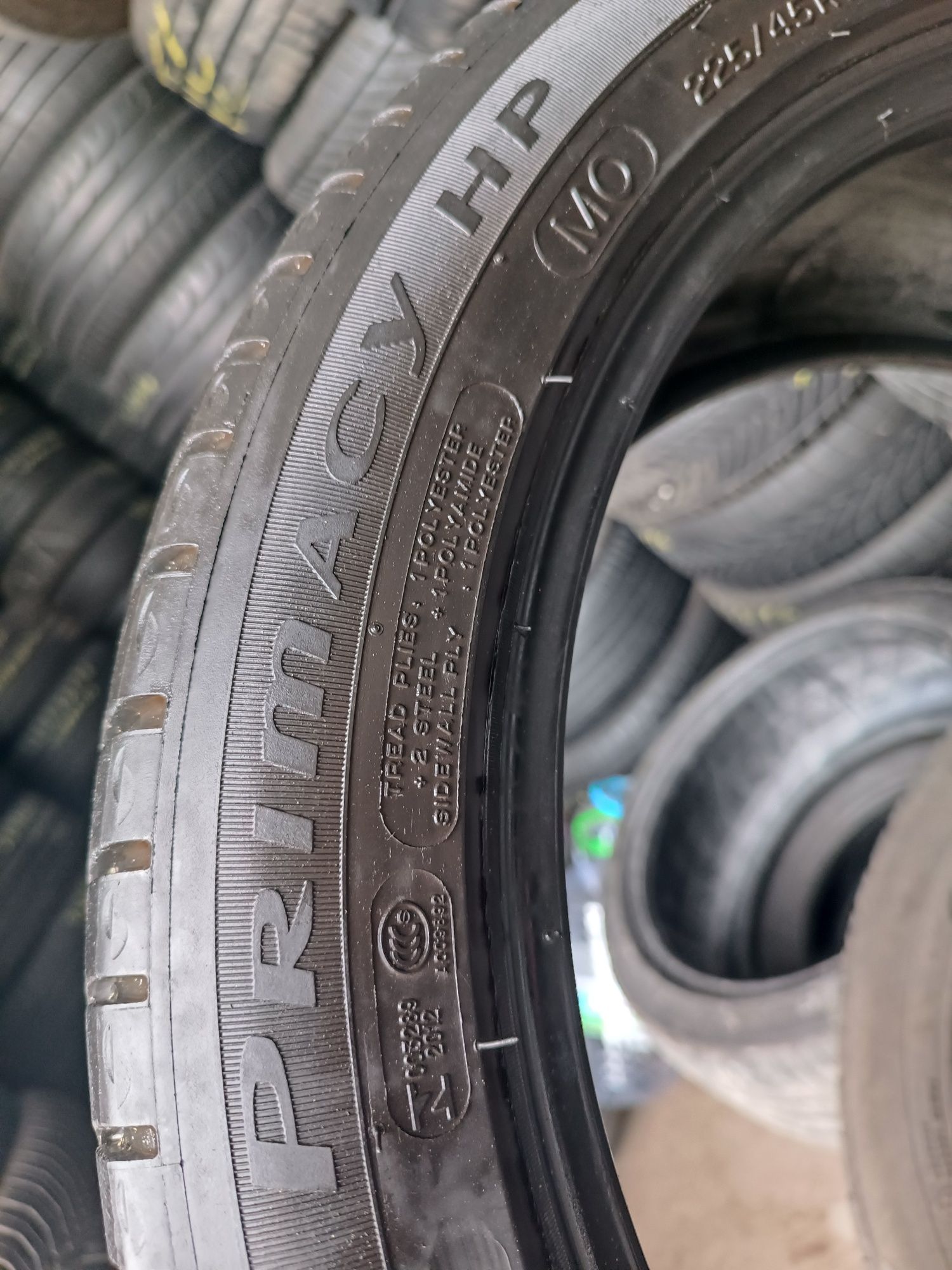 225/45/17 Michelin