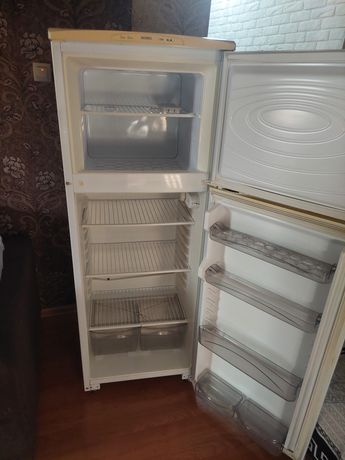 Продам Холодильник Срочно