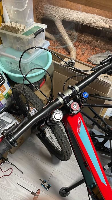 Specialized Demo 8, M , carbon, 2018 sau cadrul 4500lei