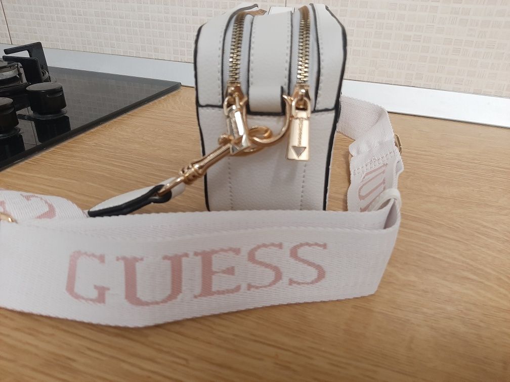 Geanta Dama Guess