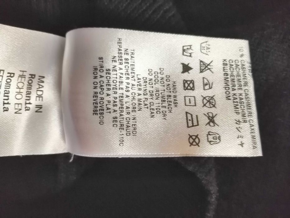 Оригинален пуловер LOVE MOSCHINO, M размер