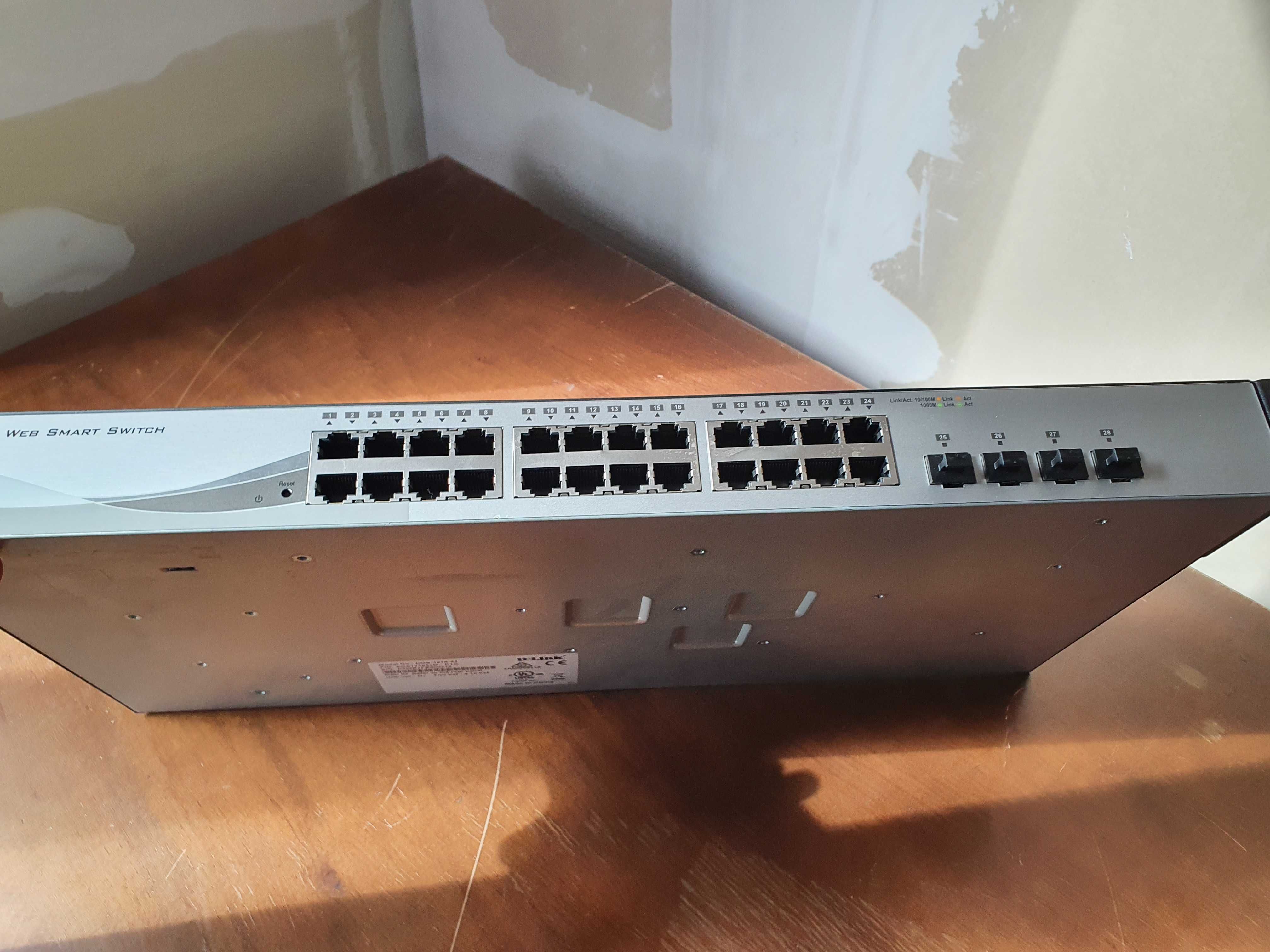 професионален switch D-Link DGS-1210-24P