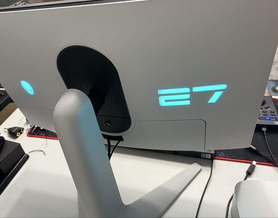 Monitor Alienware AW2723DF, IPS, 240hz (Dell, LG, Asus, Philips)