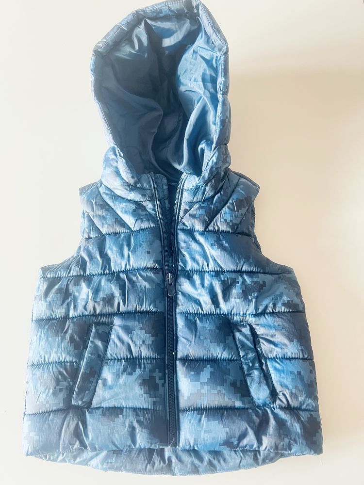 Детски елеk Zara и яке Benetton