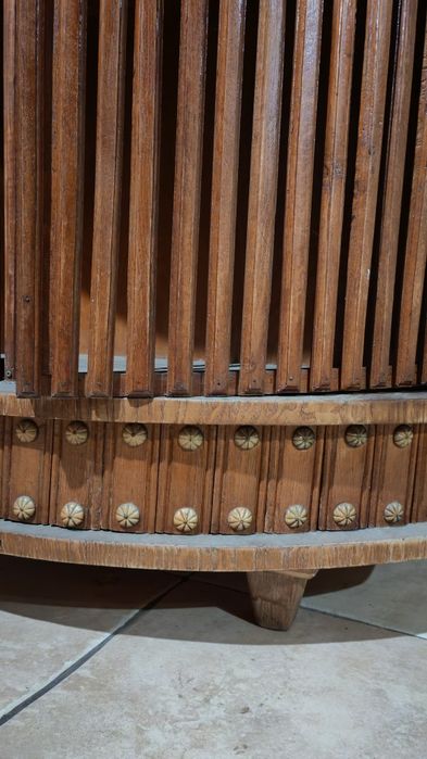 Bar lemn masiv sau corp depozitare