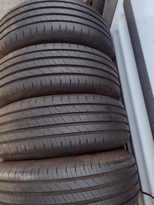 Почти нови 4бр.205/60/16 Good Year EG2 dot1020