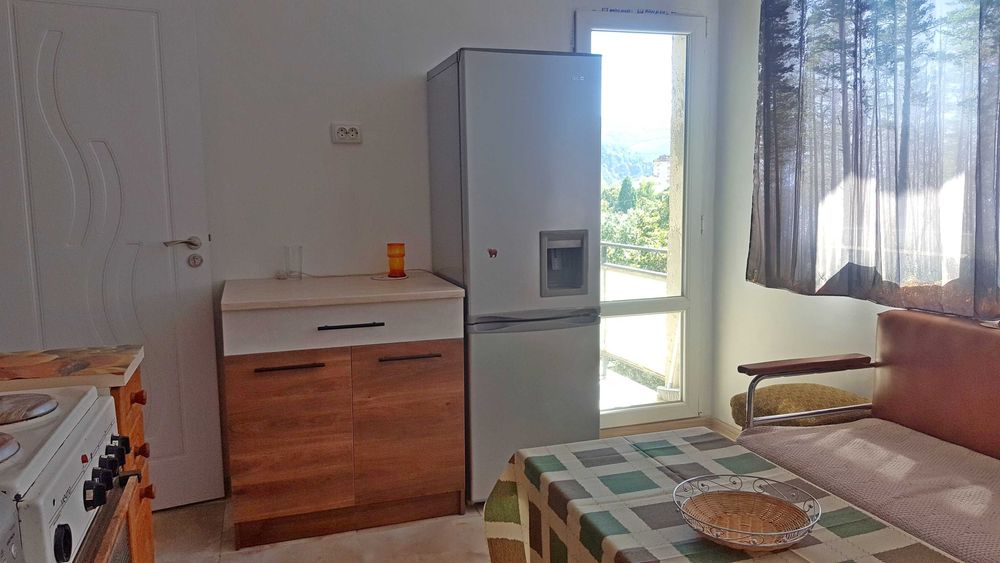 Давам под наем апартамент - гр. Перник, ТОП Център, 55 кв.м.