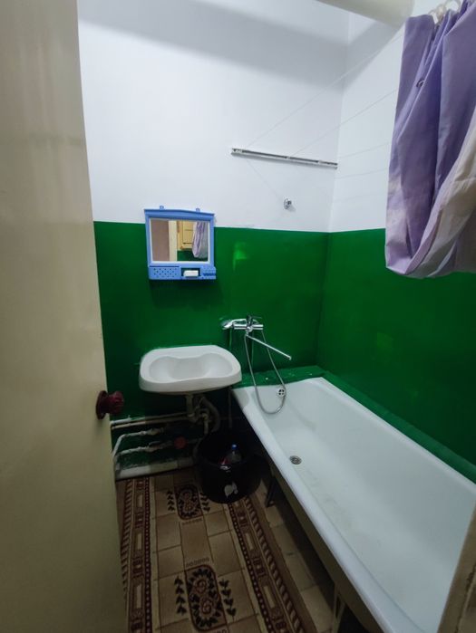 2х комнатная с обстановкой в 10 микрорайоне (молочка)