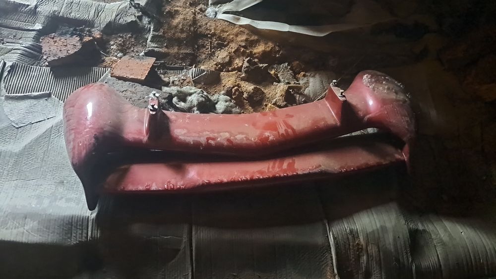 Продам спойлер на багажник