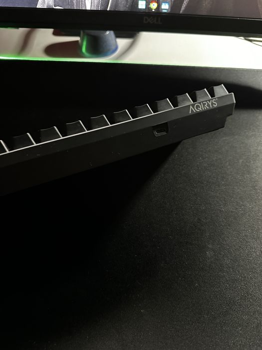 Tastatura AQIRYS Mira Wireless/bluetooth